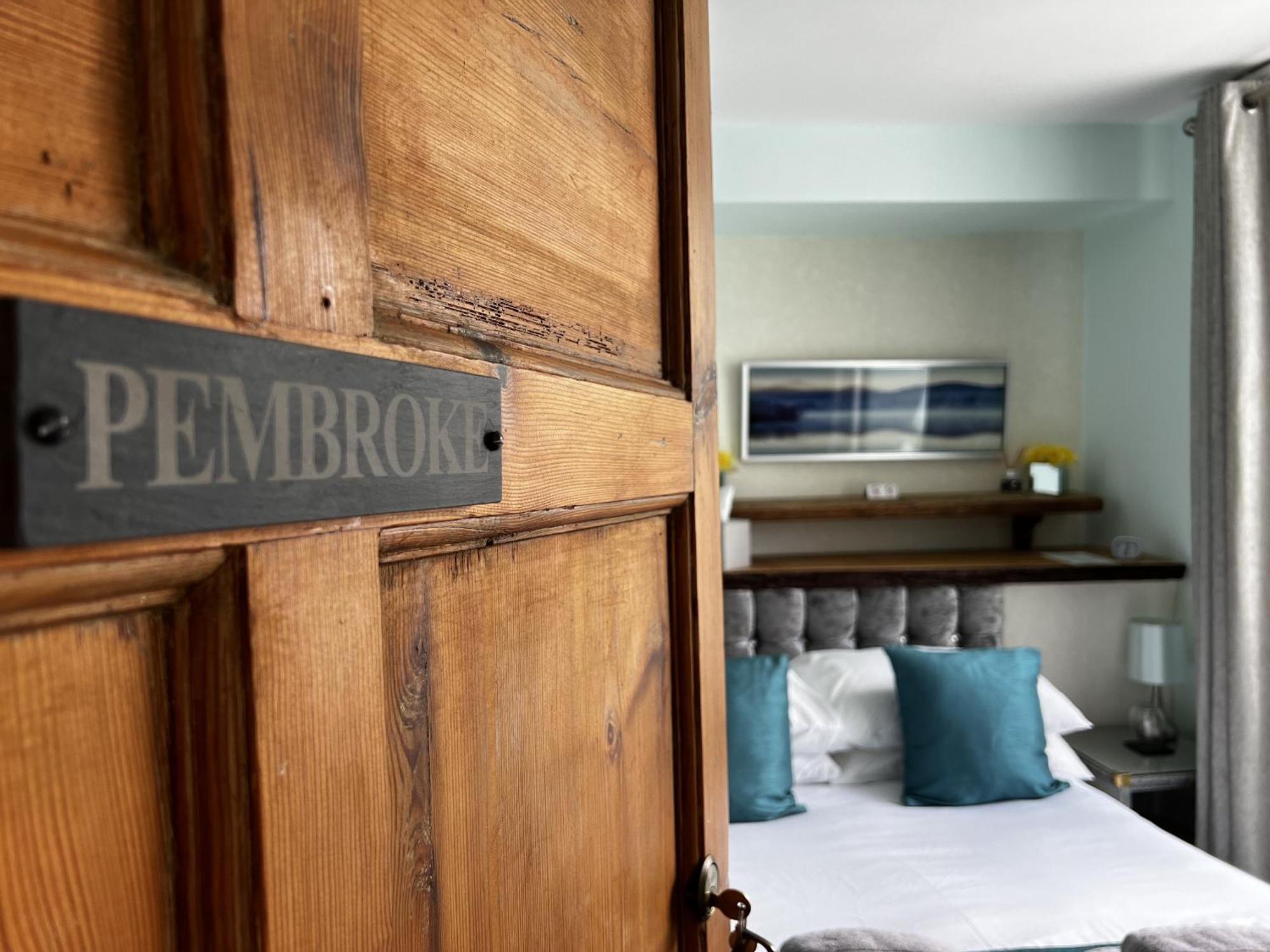 Evangelisa Lampeter Room photo